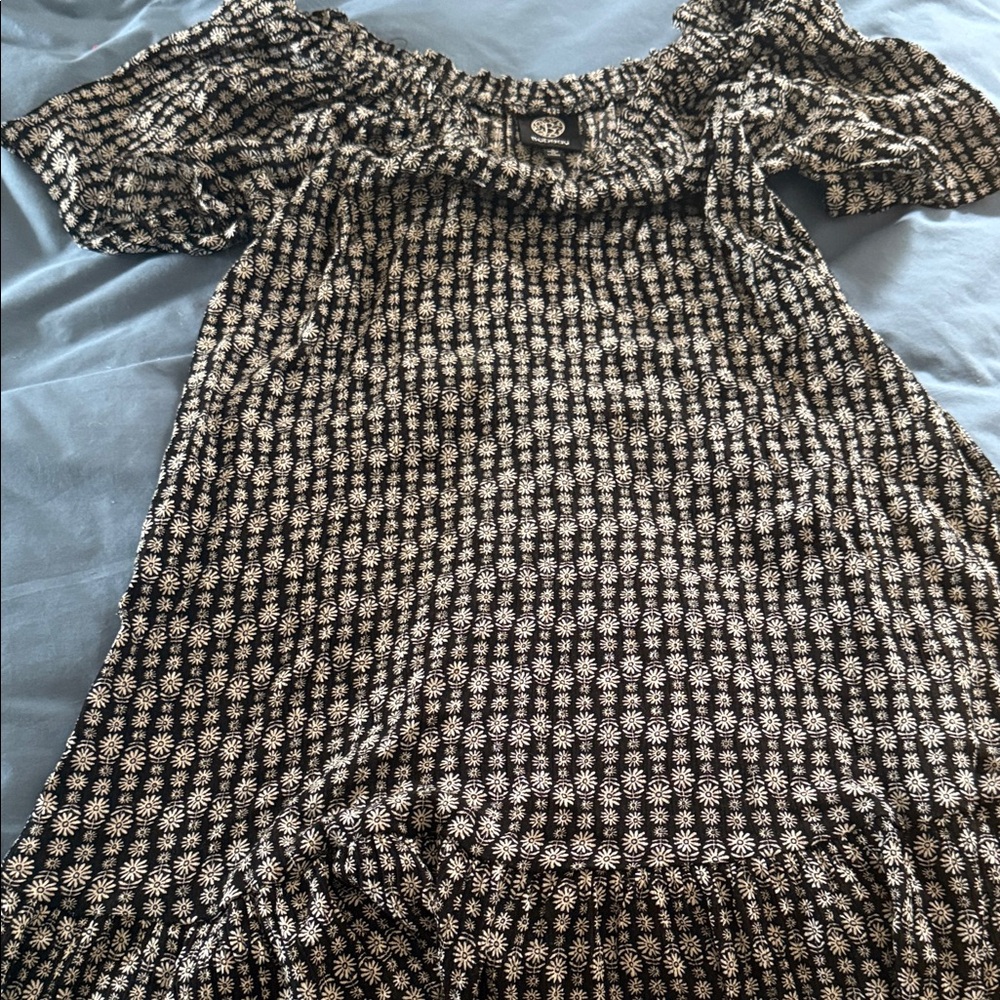 Bobeau Black and White Floral Shift Dress